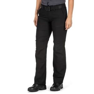 Size 14 x 34, women’s 5.11 tactical pants, great condition hardly worn!